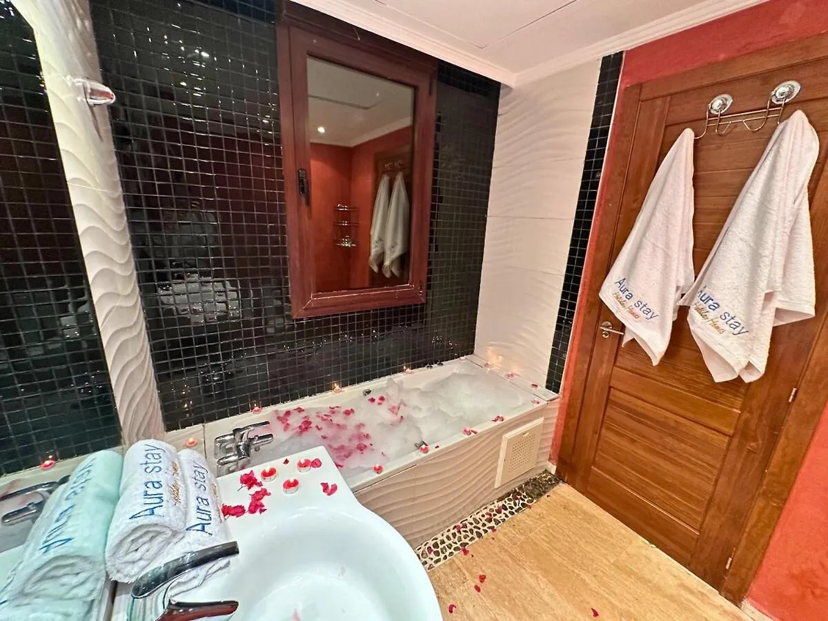 Exclusive Luxury Stay With Pool, Jacuzzi And Service Marakéš